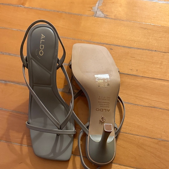 New - Aldo Women's Strappy Heels - Picture 3 of 3